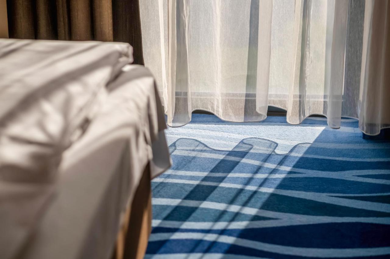 Mf Port Azur Wellness Apartments Шиофок Экстерьер фото