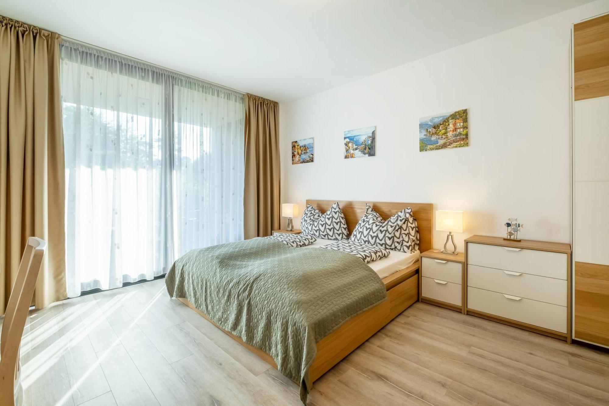Mf Port Azur Wellness Apartments Шиофок Экстерьер фото